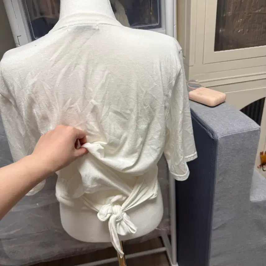 [BUNJANG] Ivory Waist Tie Short Sleeve T-shirt / 아이보리 허리끈 반팔티