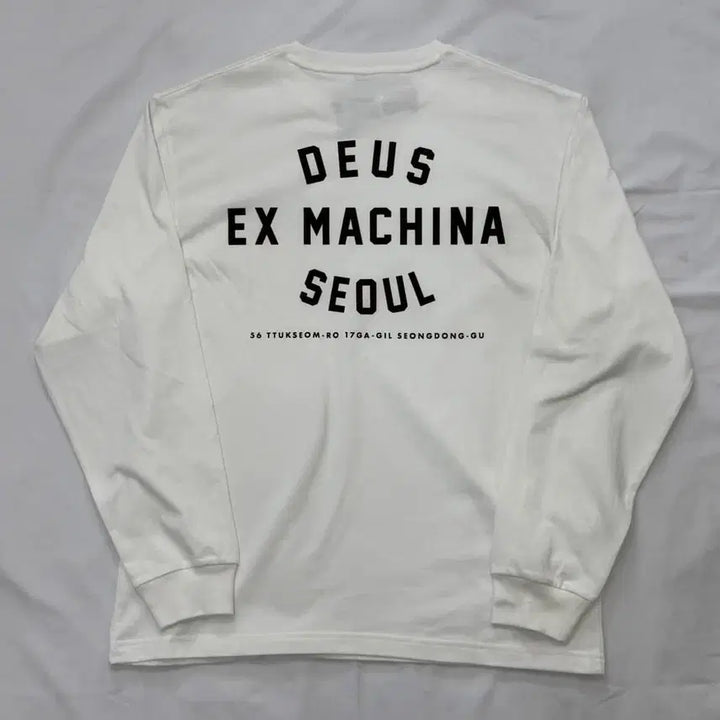 [BUNJANG] Deus Seoul College Long Sleeve T-shirt (White) - L / [새상품]Deus데우스 서울 컬리지 긴팔 롱슬리브 티셔츠 흰색 새상품 L