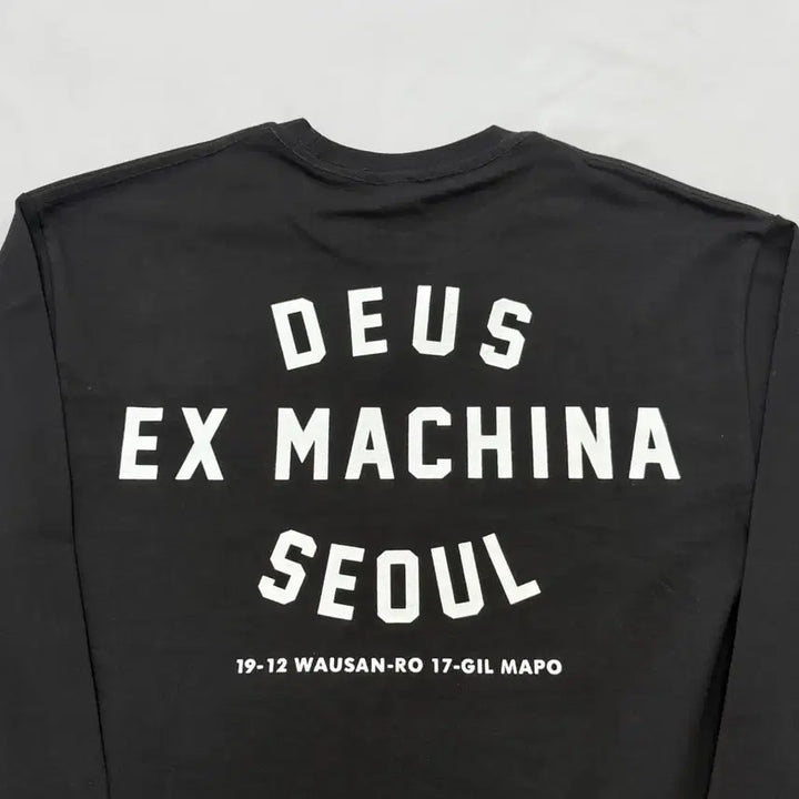 [BUNJANG] Deus Seoul College Long Sleeve T-shirt (Black, M) / [새상품]Deus데우스 서울 컬리지 긴팔 롱슬리브 티셔츠 블랙 M