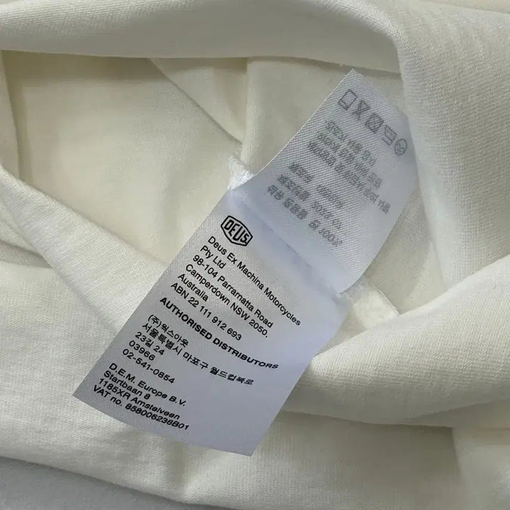 [BUNJANG] Deus Seoul College Long Sleeve White T-shirt / [새상품]Deus데우스 서울 컬리지 긴팔 롱슬리브 화이트 M