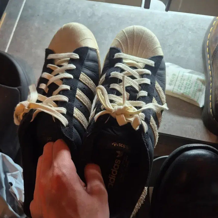 [BUNJANG] Adidas Superstar 82 Sneakers / 아디다스 슈퍼스타 82 275