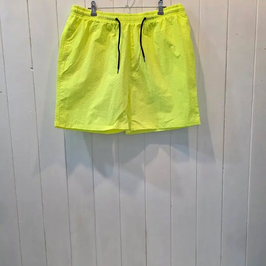 [BUNJANG] TBC Neon Nylon Training Shorts / 무지 형광 나일론 츄리닝 반바지 "T.B.C"