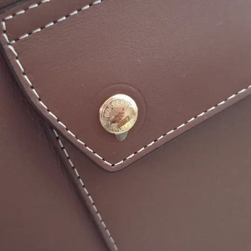[BUNJANG] Burberry Mini Leather Soft Pocket Tote Bag / 버버리 토트백