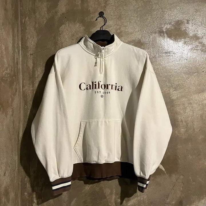 [BUNJANG] Who.A.U Half-Zip Sweatshirt / 후아유 반집업 맨투맨