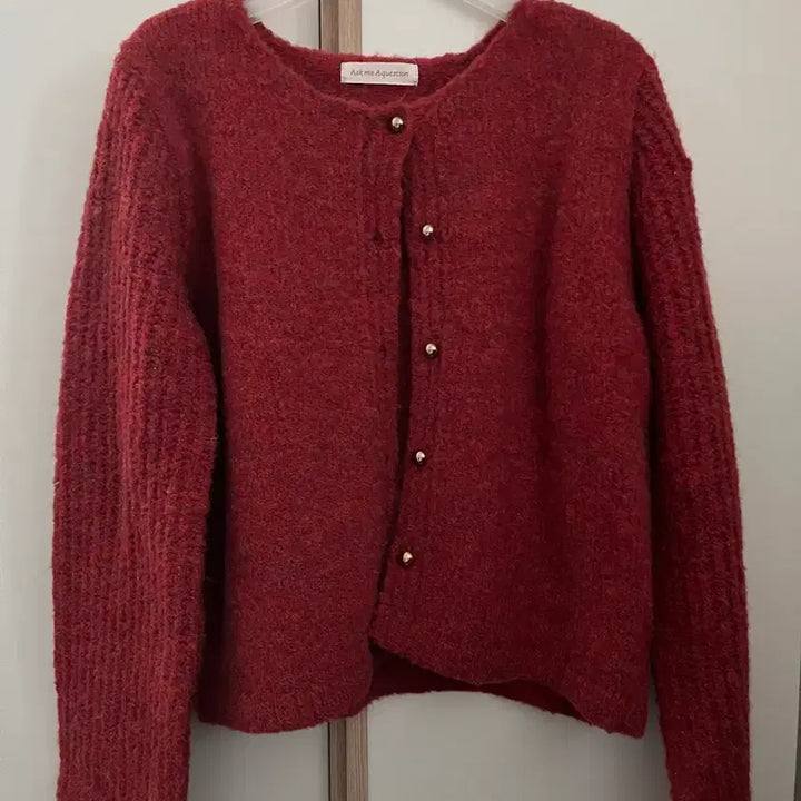 [BUNJANG] Red Cardigan with Gold Buttons / 레드 가디건