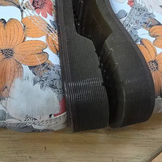 [BUNJANG] Dr. Martens Pascal Floral Printed Boots / 닥터마틴 파스칼