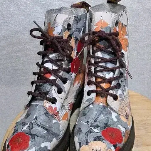 [BUNJANG] Dr. Martens Pascal Floral Printed Boots / 닥터마틴 파스칼