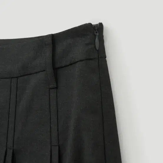 [BUNJANG] Setter Button Pleated Midi Skirt (Charcoal) / 세터 버튼 플리츠 미디 스커트 (차콜)