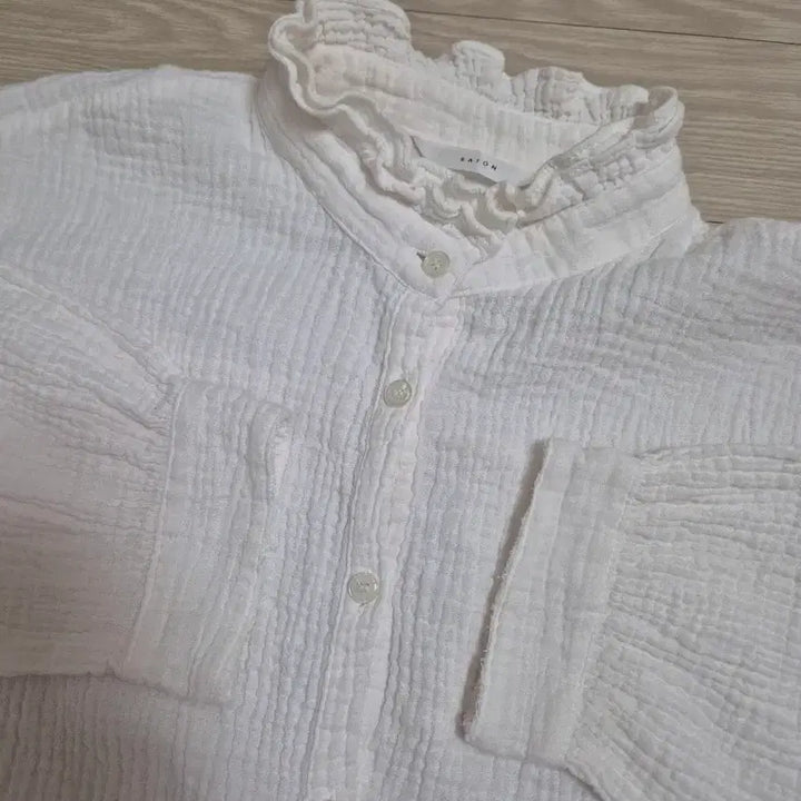 [BUNJANG] White Frill Neck Slit Dress Outer / 화이트 프릴 넥 셔츠 트임 원피스 아우터