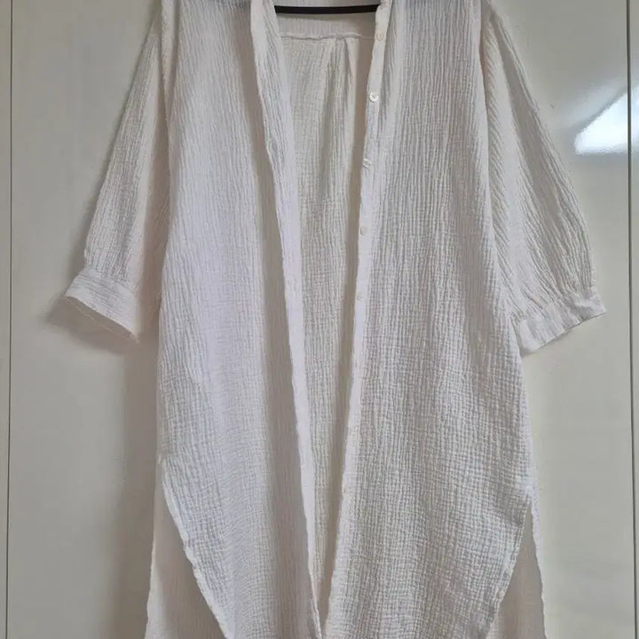 [BUNJANG] White Frill Neck Slit Dress Outer / 화이트 프릴 넥 셔츠 트임 원피스 아우터