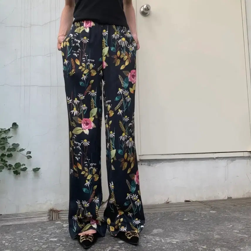 [BUNJANG] Baum und Pferdgarten Floral Pattern Pants / Baum und Pferdgarten 플라워 패턴 바지 40
