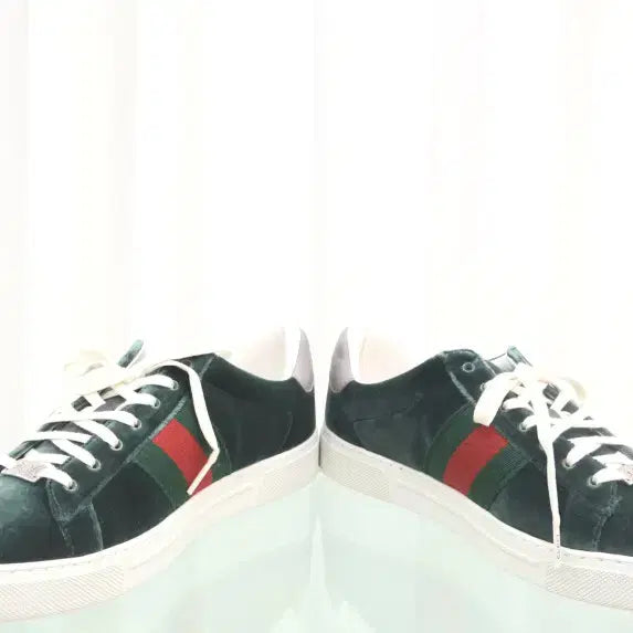 [SOLD OUT] 구찌 미사용 새상품 에이스 스퀘어 웹 벨벳 스니커즈 757893 백화점