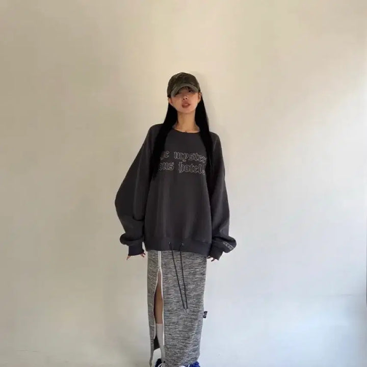[BUNJANG] The Mysterious Hotel Wide Sweatshirt / 더미스테리어스호텔 와이드 맨투맨