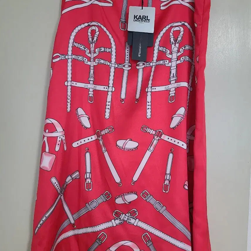 [BUNJANG] Karl Lagerfeld Scarf Pattern Midi Skirt / 칼 라거펠트 레드 스카프 패턴 스커트