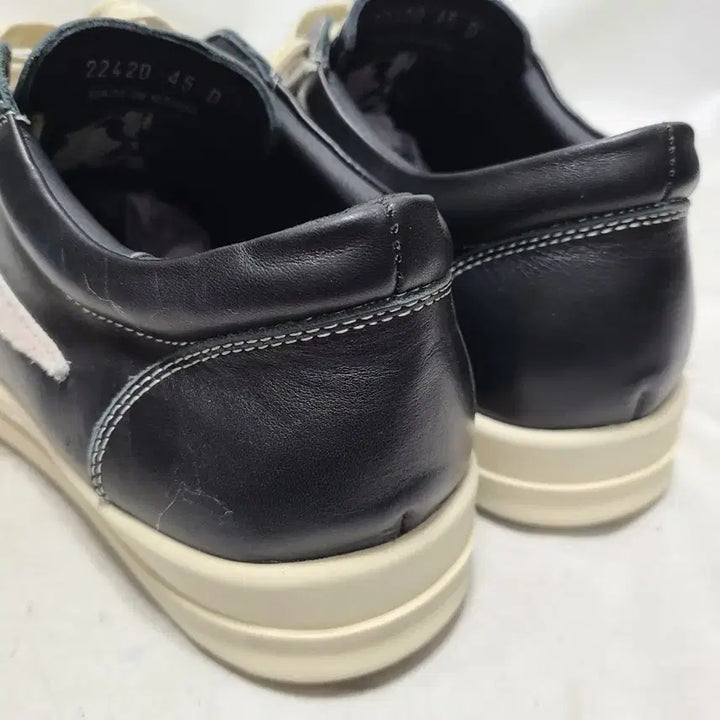 [SOLD OUT] 2) 280 가죽 스니커즈 A급