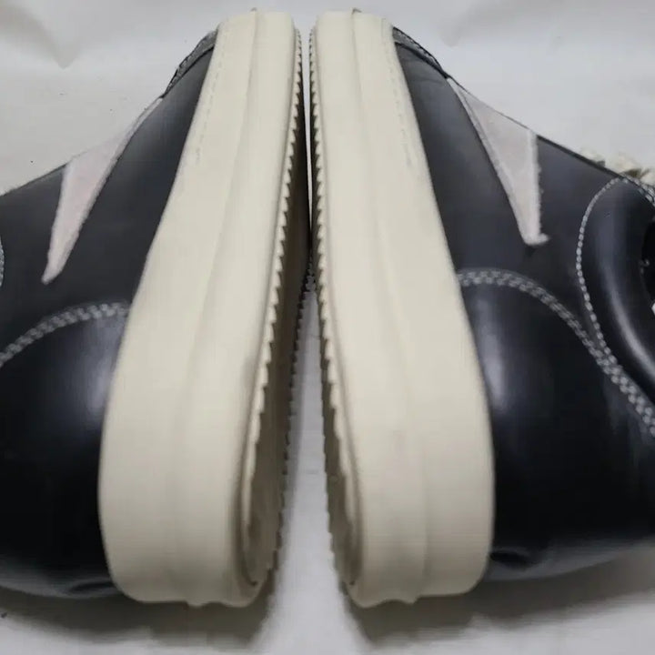 [SOLD OUT] 2) 280 가죽 스니커즈 A급