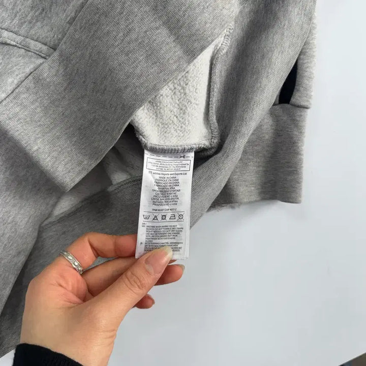 [SOLD OUT] Adidas 아디다스 블랙 트랙탑 그레이 후드집업