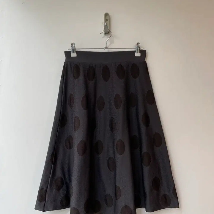 [BUNJANG] Black Dot A-line Skirt / 검정색 도트 A라인 스커트