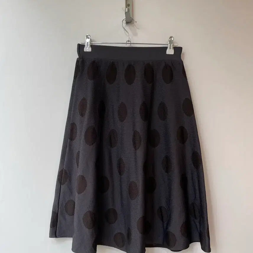 [BUNJANG] Black Dot A-line Skirt / 검정색 도트 A라인 스커트