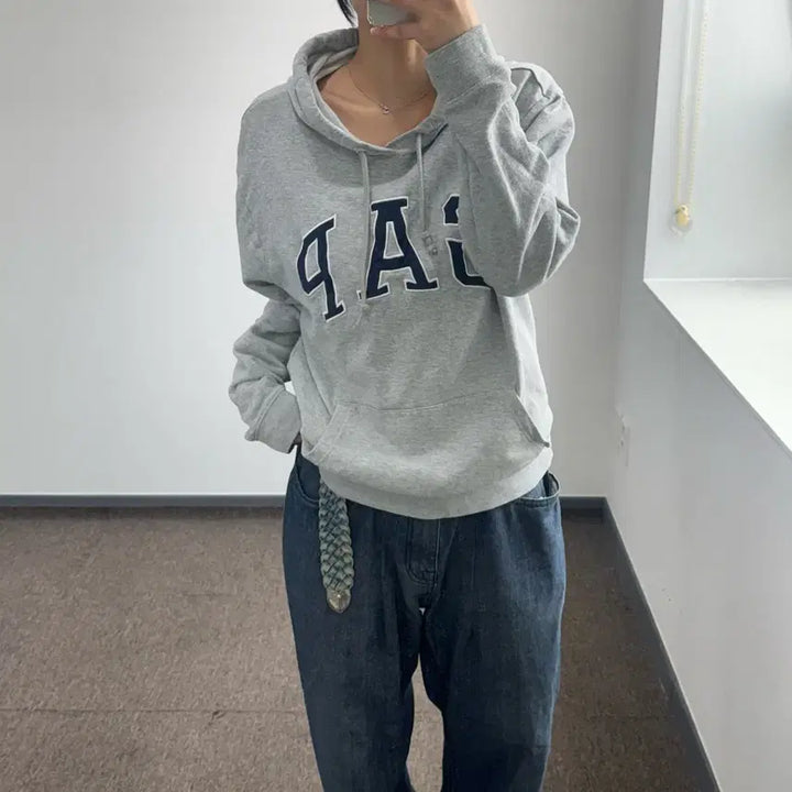 [SOLD OUT] Gap 갭 네이비 로고 그레이 후드티