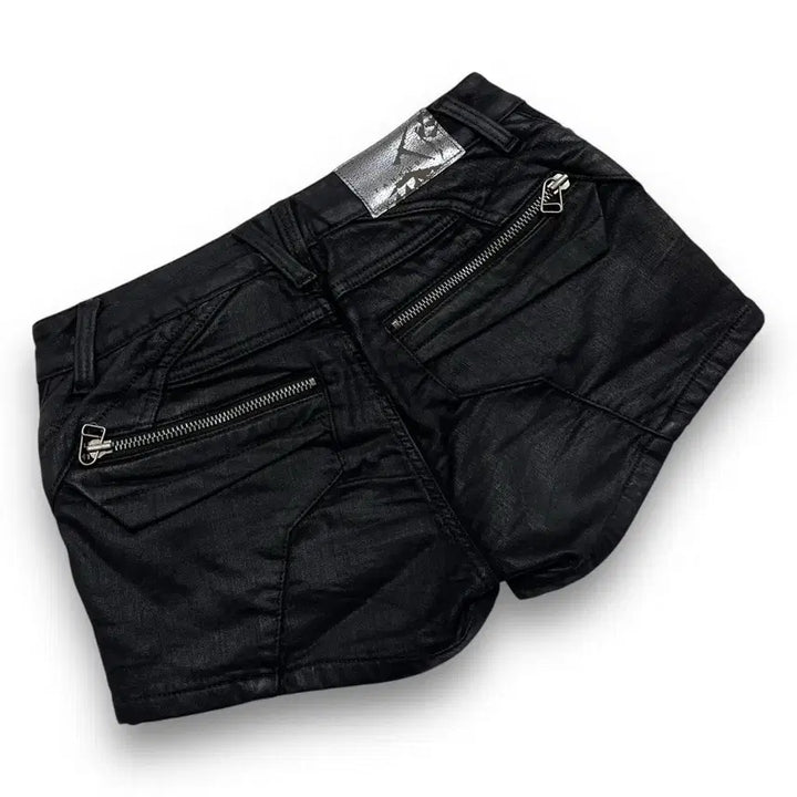 [SOLD OUT] TANKUS Rock chic coated hot pants