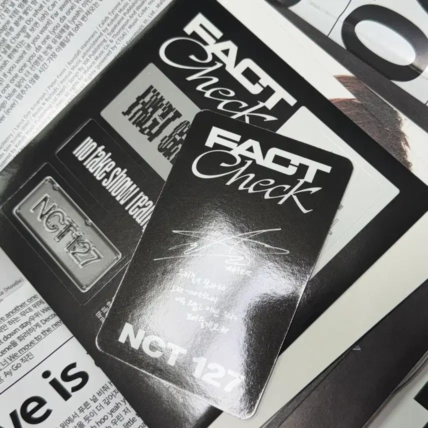 [BUNJANG] NCT 127 Fact Check Album Photocard Yuta, Mark / Nct 127 엔시티 팩트체크 앨범 포카 유타 마크
