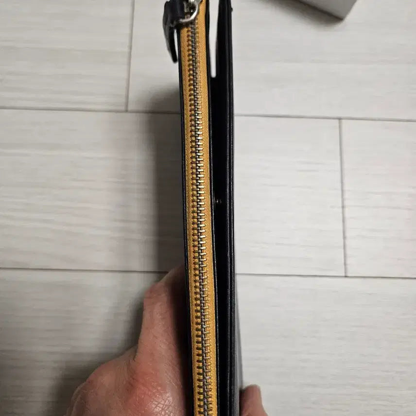 [BUNJANG] Mandarina Duck Black Long Wallet / 만다리나덕 블랙 장지갑