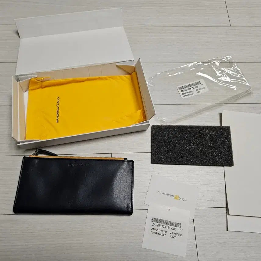 [BUNJANG] Mandarina Duck Black Long Wallet / 만다리나덕 블랙 장지갑