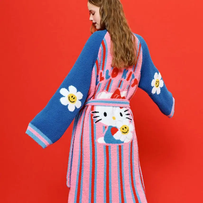 [BUNJANG] Wiggle Wiggle Hello Kitty Collaboration Lounge Robe / 위글위글 헬로키티 로브 새상품(가격인하)