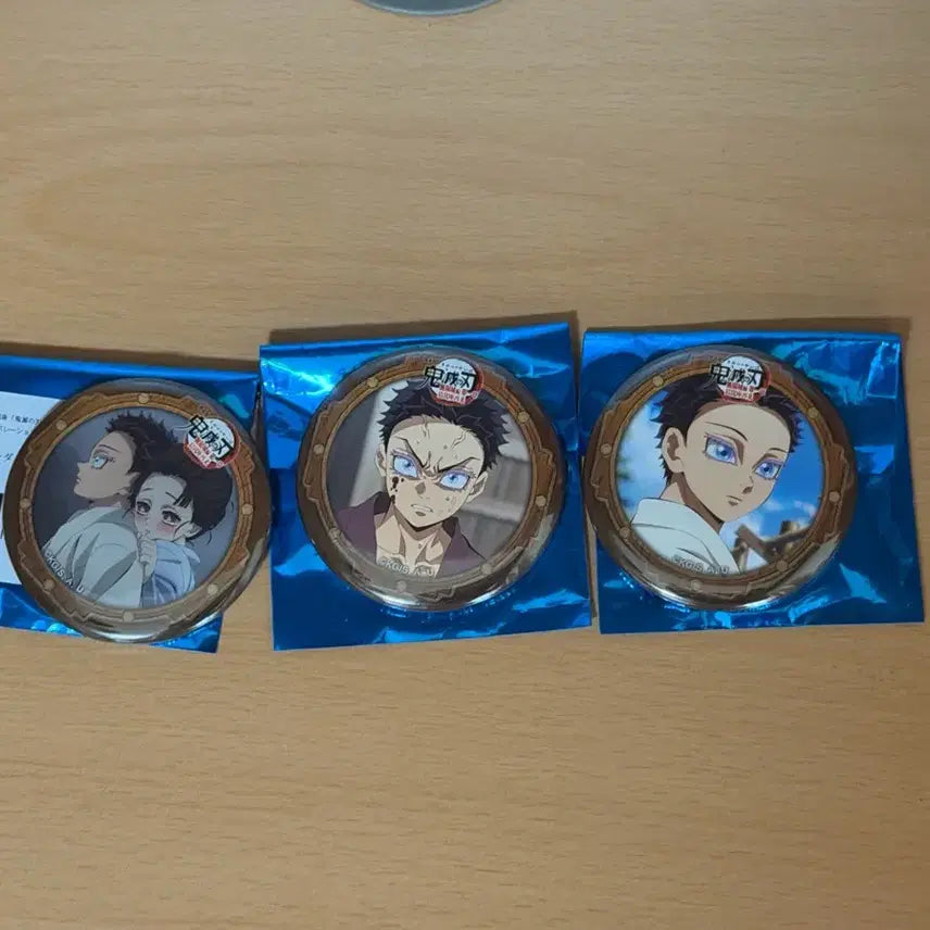 [BUNJANG] Demon Slayer Kanroji Mitsuri Badge Set / 귀멸의 칼날 칸로지 캔뱃지 세트