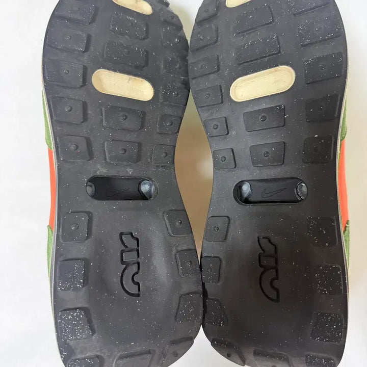 [BUNJANG] Nike Air Max Chlorophyll Sneakers / 나이키 에어맥스 클로로 필 265mm