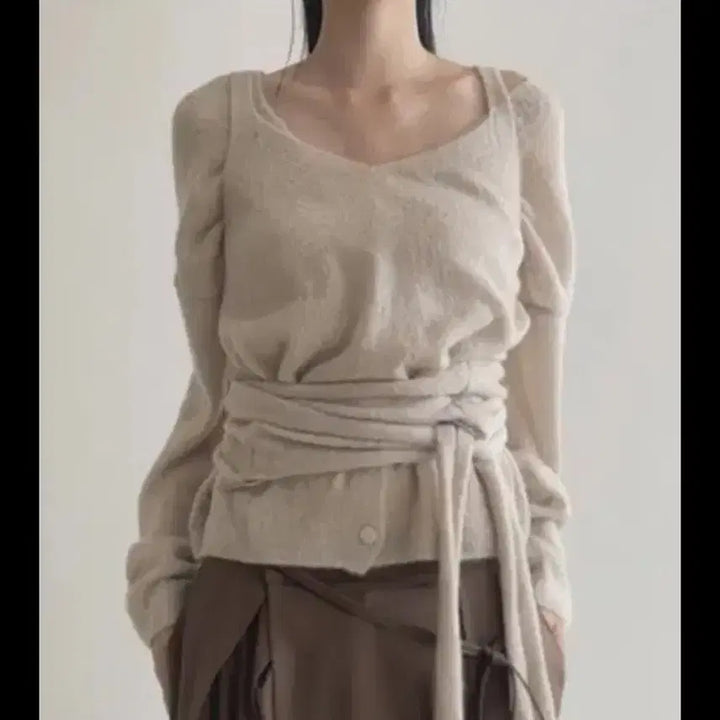 [BUNJANG] Adelio Alpaca Boucle Cardigan and Sleeveless Set / 아델리오 알파카 부클 가디건,슬리브리스 세트