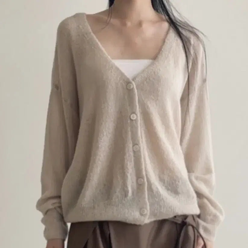 [BUNJANG] Adelio Alpaca Boucle Cardigan and Sleeveless Set / 아델리오 알파카 부클 가디건,슬리브리스 세트