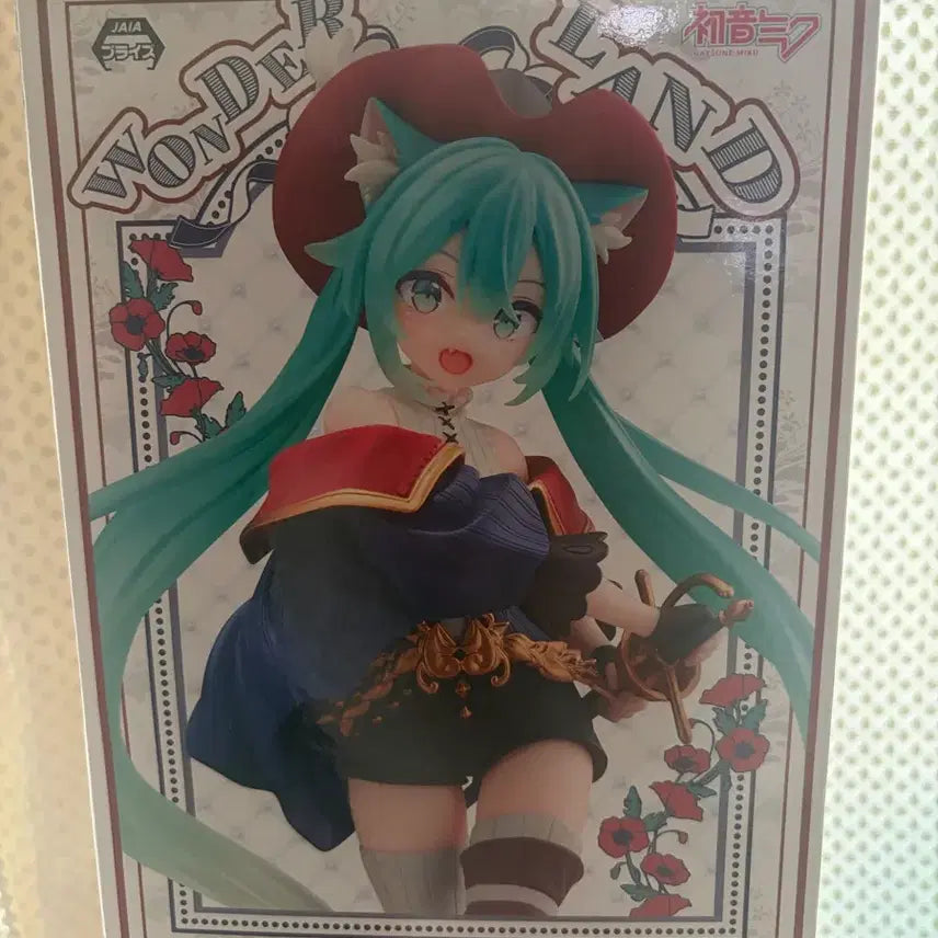 [BUNJANG] Hatsune Miku Wonderland Figure: Cat in Boots (Sealed) / 하츠네 미쿠 원더랜드 피규어 장화를 신은 고양이 미개봉