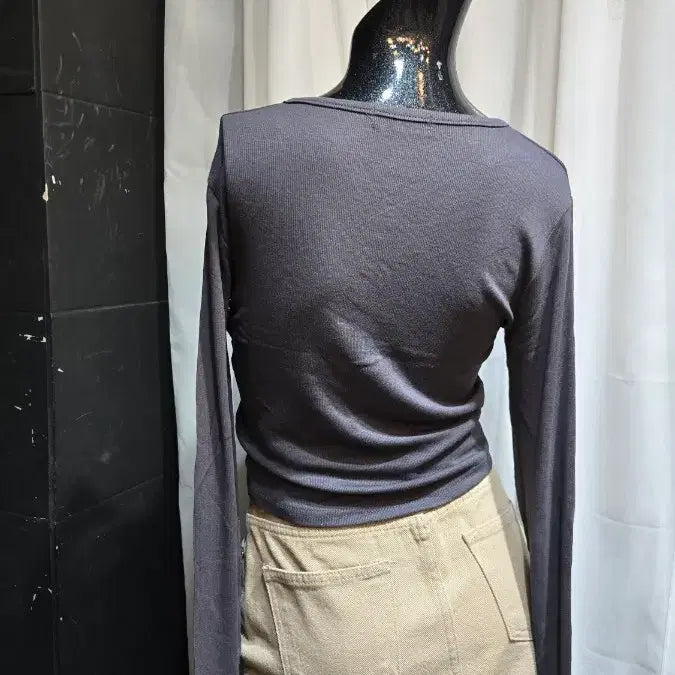 [BUNJANG] V-Neck Charcoal Ribbed Short Cardigan / 손가락워머 브이넥 차콜 골지 쇼트 가디건