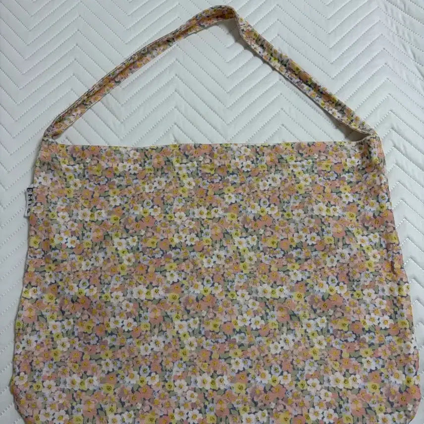 [SOLD OUT] 이미스 파스텔플라워 코듀로이 에코백