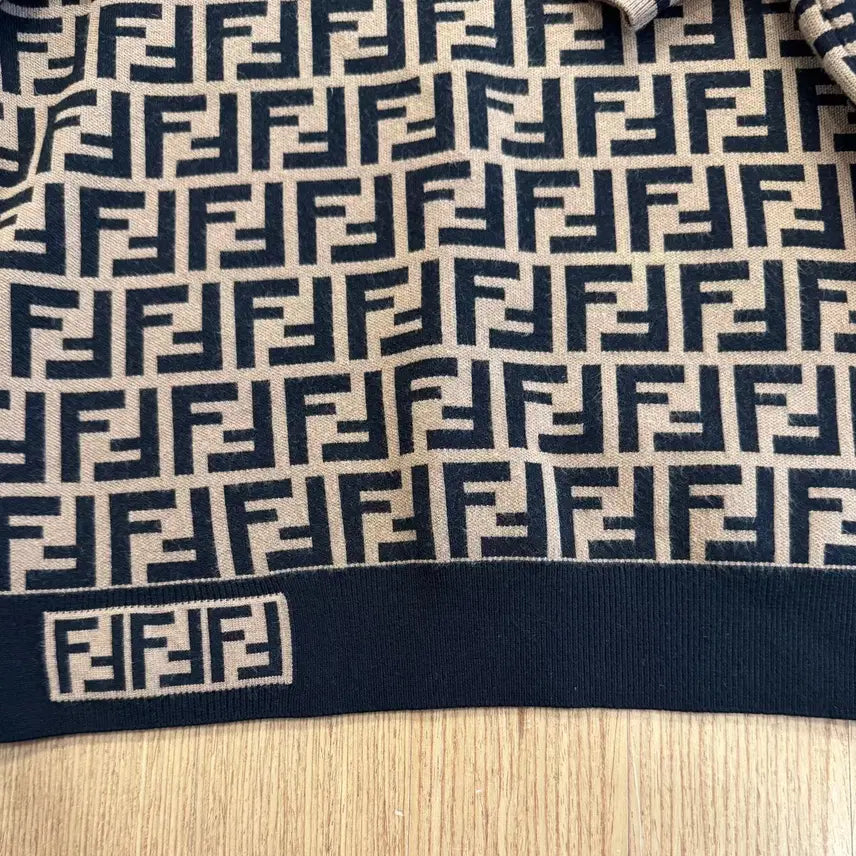 [BUNJANG] Fendi FF Logo Knit Top / 펜디 FF로고 반팔 니트(정품)