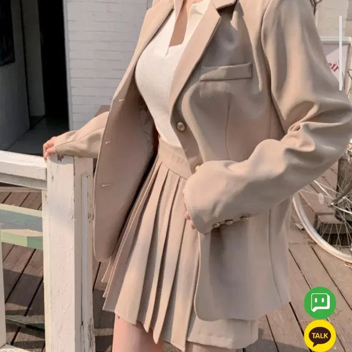 [BUNJANG] Beige Jacket and Pleated Skirt Set / 베이지색 자켓 플리츠 스커트 셋업