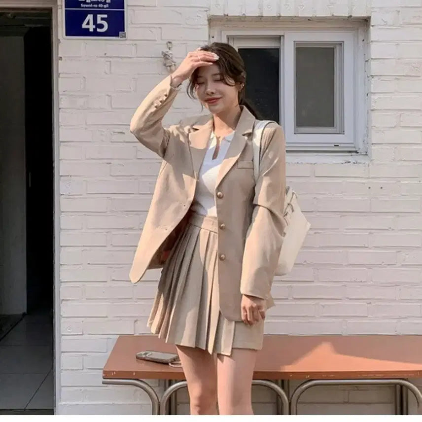 [BUNJANG] Beige Jacket and Pleated Skirt Set / 베이지색 자켓 플리츠 스커트 셋업