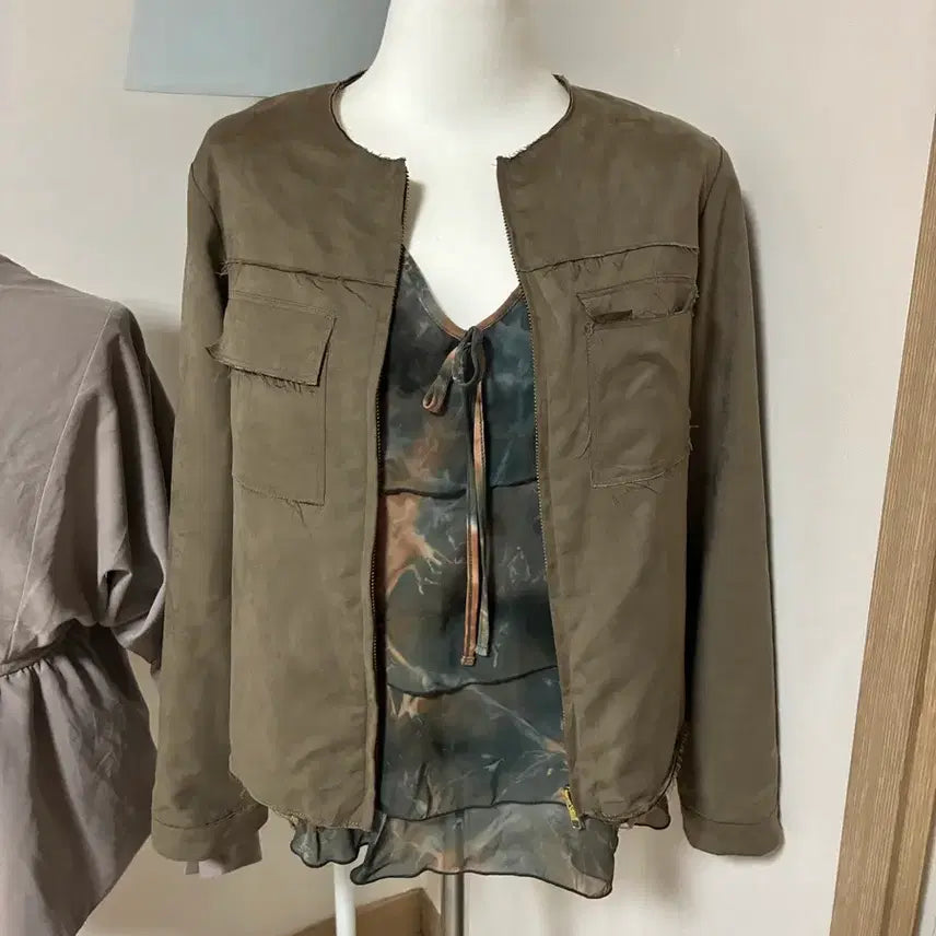 [BUNJANG] Khaki Suede Short Jumper / 카키 숏점퍼