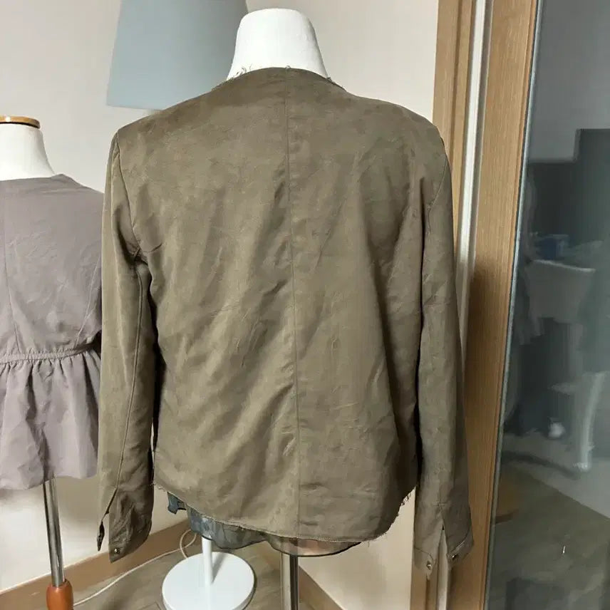 [BUNJANG] Khaki Suede Short Jumper / 카키 숏점퍼