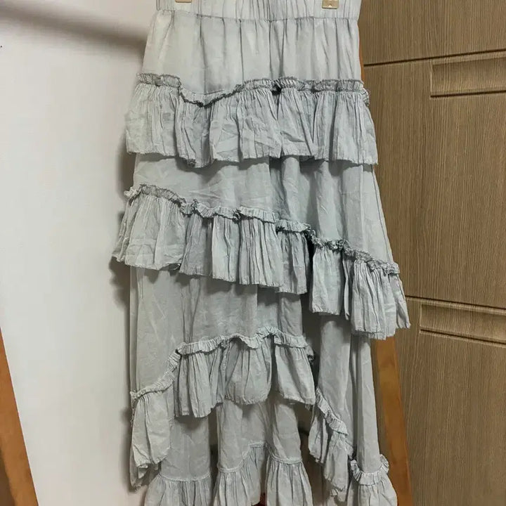 [BUNJANG] Light Gray Ruffle Asymmetrical Skirt / 연그레이 캉캉 언발 스커트