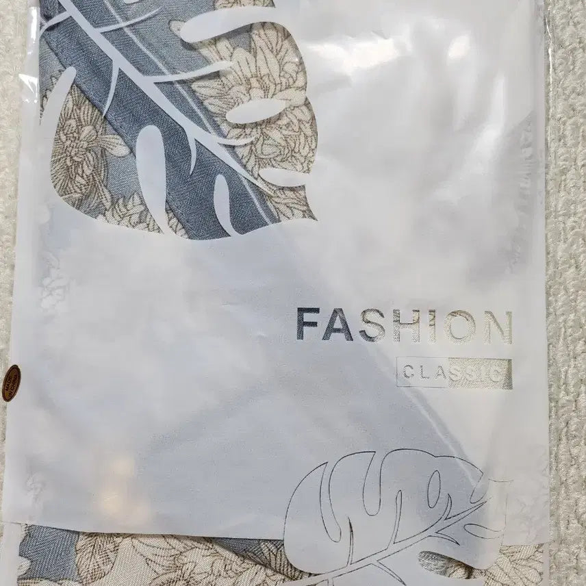[BUNJANG] Valentino Rudy Flower Pattern Summer Scarf / 플라워 패턴 여름 스카프(발렌티노루디 행사상품)