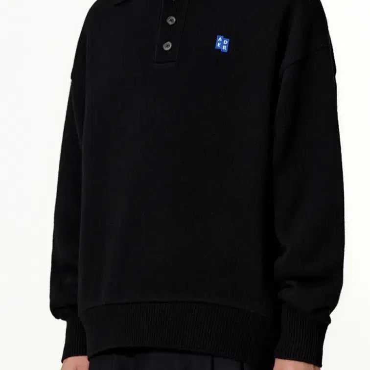 [SOLD OUT] S)아더에러 시그니피컨트 BL Tag knit 02