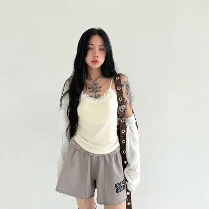 [BUNJANG] The Mysterious Hotel Lace Basic Top / 더미스테리어스호텔 레이스 베이직 탑