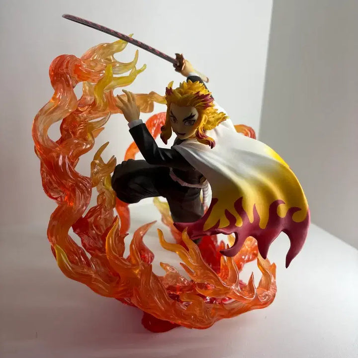 [BUNJANG] Demon Slayer Kyojuro Rengoku &amp; Ohiruneko Figure Bundle / 귀멸의칼날 아츠제로 쿄쥬로 렌고쿠 + 오히루네코