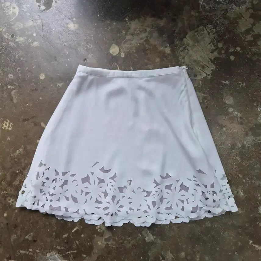 [BUNJANG] 26) 새제품 앤모어 쉬펀 펀칭 스커트 치마 / 26) 새제품 앤모어 쉬펀 펀칭 스커트 치마