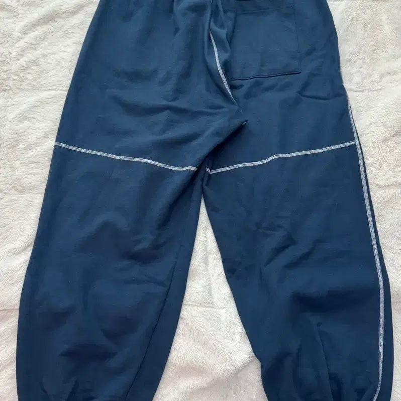 [BUNJANG] The Mysterious Hotel Lettering Pants / 더미스테리어스호텔 레터링 팬츠