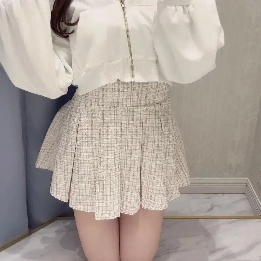 [BUNJANG] Evelyn Pleated Skirt / 에블린 evelyn 플리츠 스커트 판매합니다