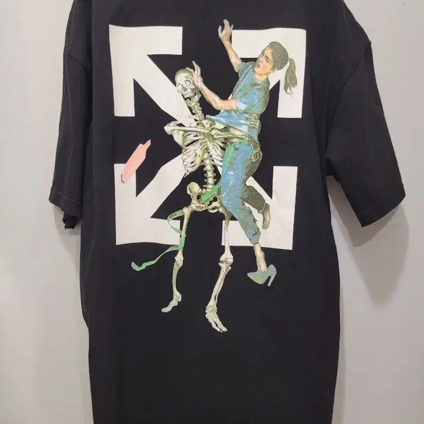 [BUNJANG] Off-White Skeleton Printed T-shirt / 오프화이트 블랙 스켈레톤 프린팅 반팔 티셔츠